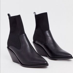 Western sock boots in black